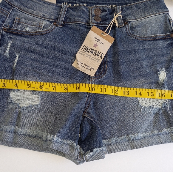 women's vanilla star shorts - Picture 6 of 6